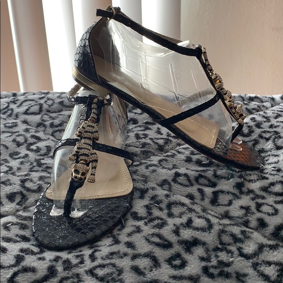 Sandals - Picture 2 of 2